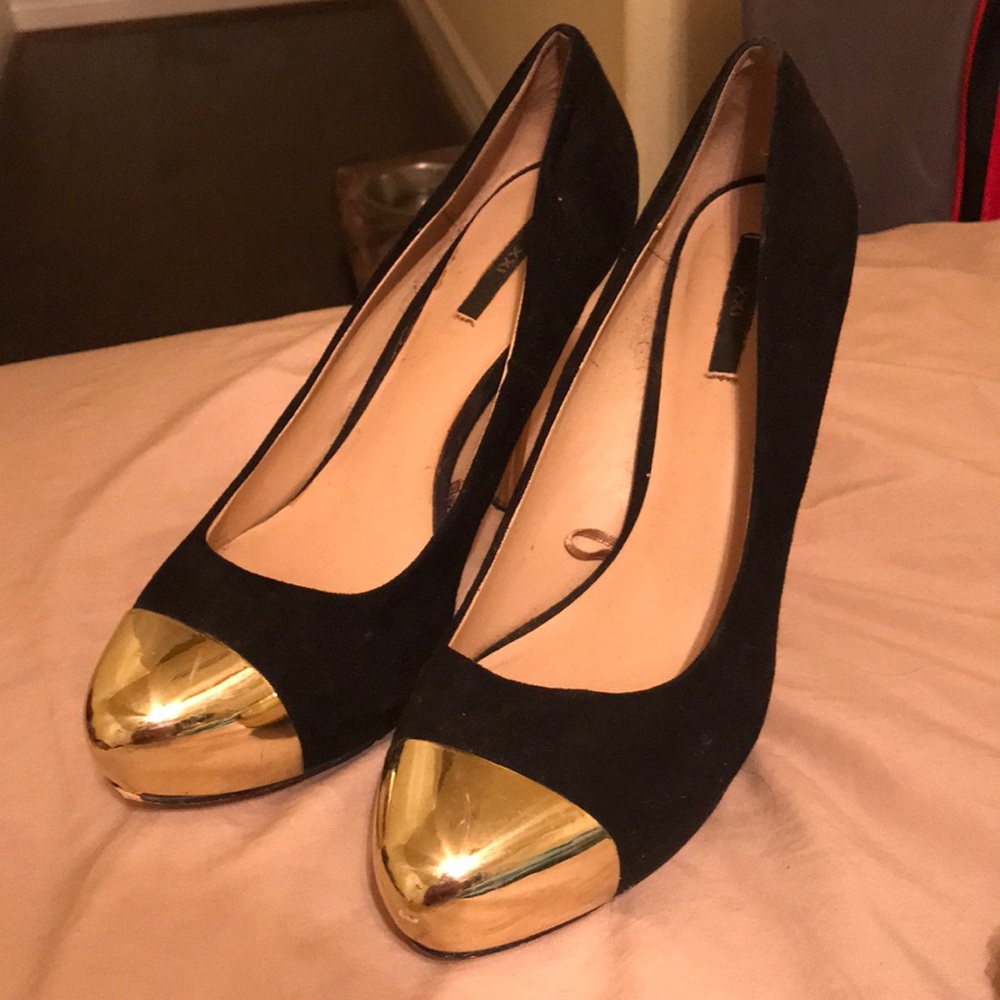 XXI brand black velvet heels